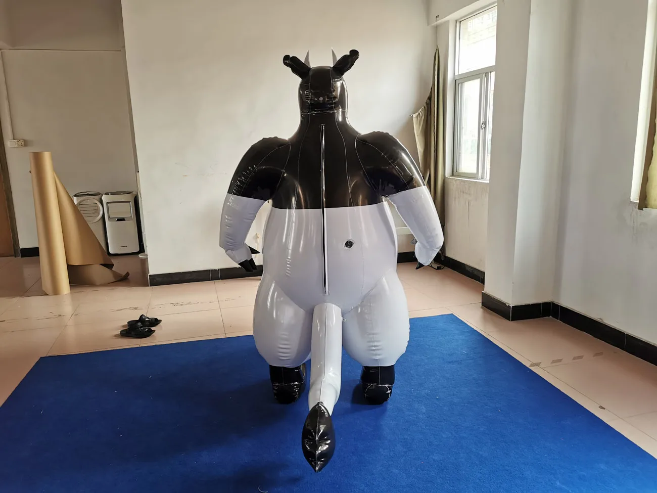 BeiLe Customized New Large Cow PVC Inflatable Suit for Sales