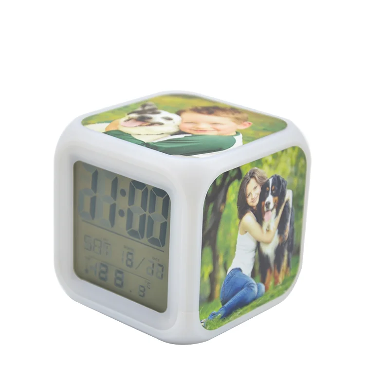 CE承認の昇華ブランク環境にやさしい7つの異なる色が変わるLED