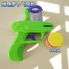 Pistola verde con 30 balas blandas.