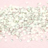 Assortiment de flocons de neige arc-en-ciel, styles variés.
