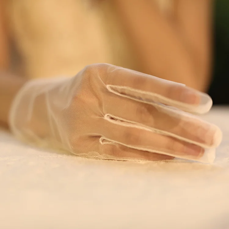 Однотонные прозрачные варежки с закрытыми пальцами сексуальные тюлевые перчатки ультратонкие женские короткие для этикета