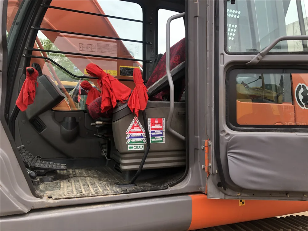 Japan Hitachi Used ZX210 Crawler Excavator - 21ton Digger
