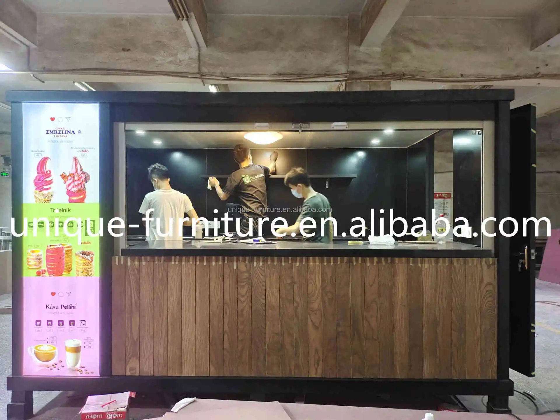 Durable Outdoor Kiosk Design - Stainless Steel Coffee Booth