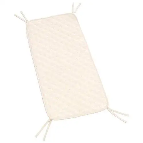 Непромокаемый детский стеганый матрас с белым принтом