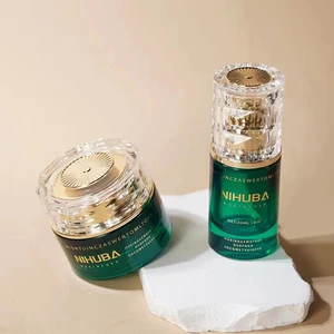 Brand New 30ml round Green Glass Bottle Set with Acrylic Metal Flower Design 50g Jar and Pump Bottle