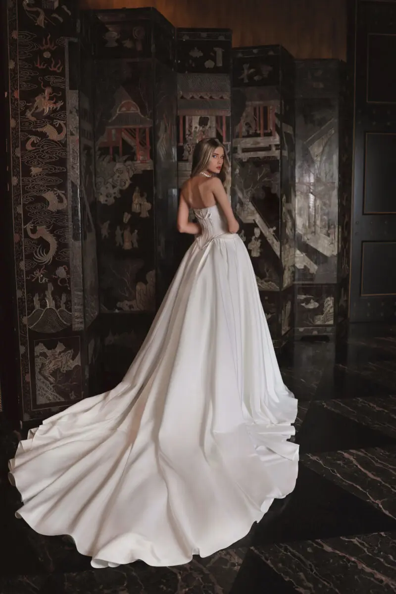 Wedding Dress With Pearl Duchess Dress Royal Satin Corset Wedding Dress  With Crown Neckline