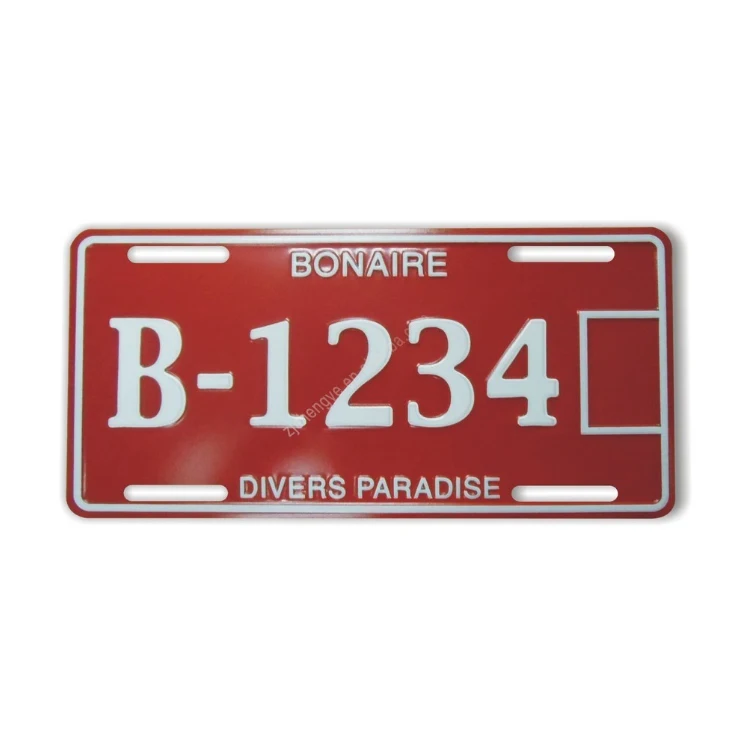 Qatar Custom 3D Embossed Aluminum Reflective Car License Plate
