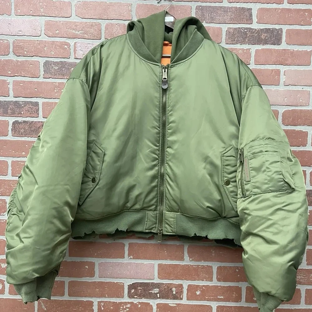 Taglamig Pasadyang Mabigat na Haba ng Cotton na Sira-sira na Maikling Maluwag na Pampangalakal na Bomber Jacket na May Hood para sa Lalaki