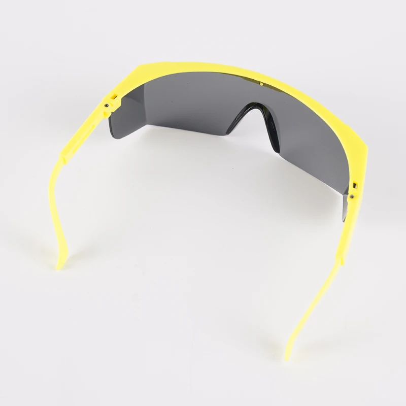 Hot Selling Zone Labor Protective Safety Glasses