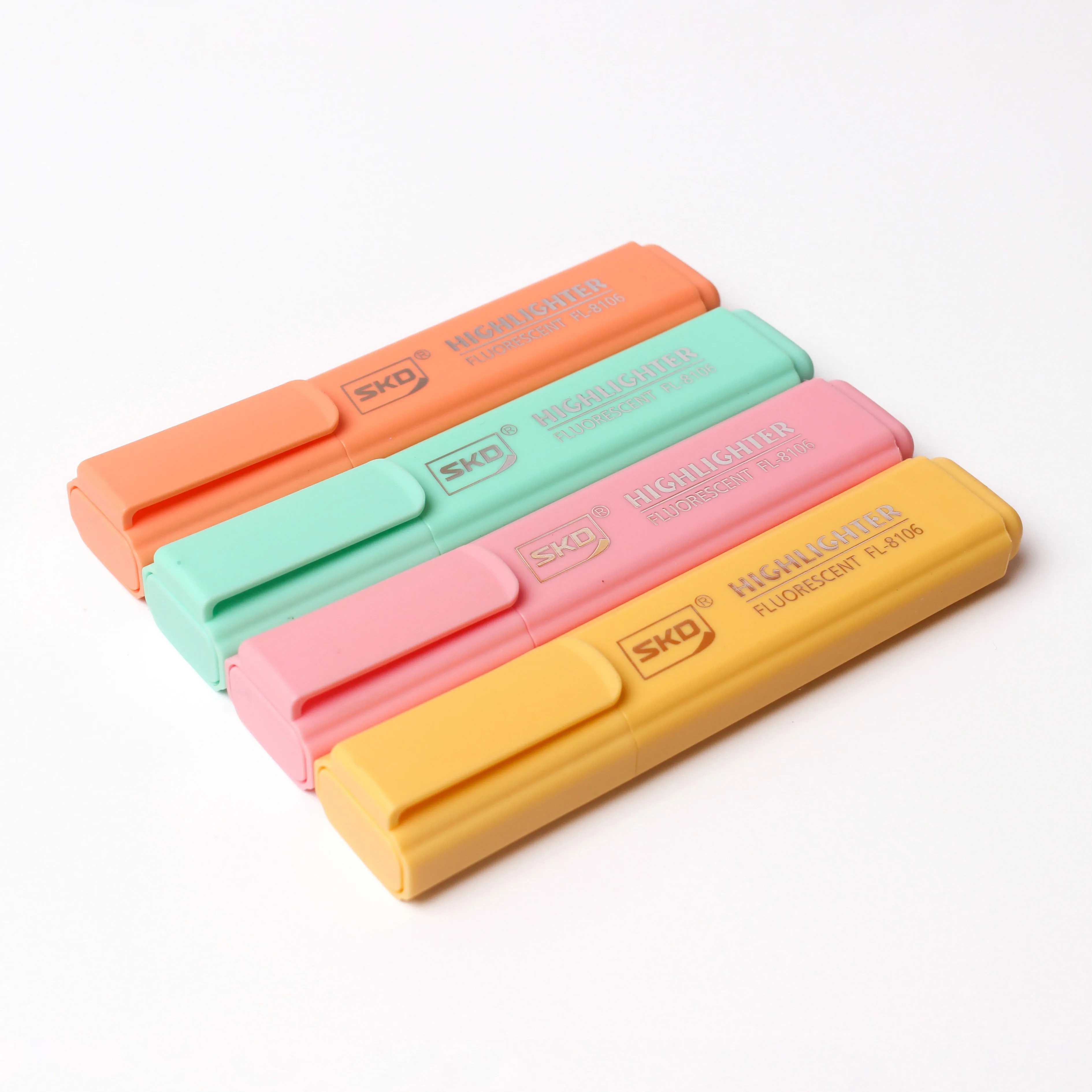 Набор цветных маркеров с немецкими чернилами 4 шт.