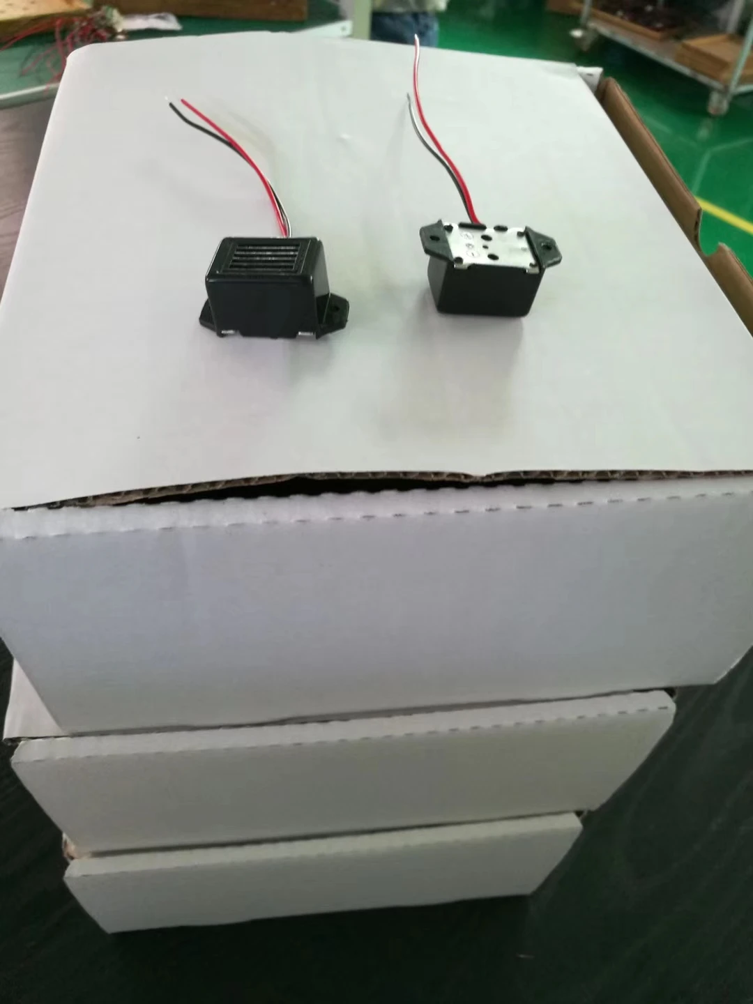 GLOBALTONE GTMB-2315 1.5V 3V 6V 12V Mechanical DC Electromechanical Piezo Buzzer 400Hz Rectangular Vibrating 23mm Plastic Black