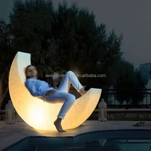 Creative Moon Crescent LED Night Light Cute Lamp for Bedroom Nursery Home Decor Holiday Lighting Product