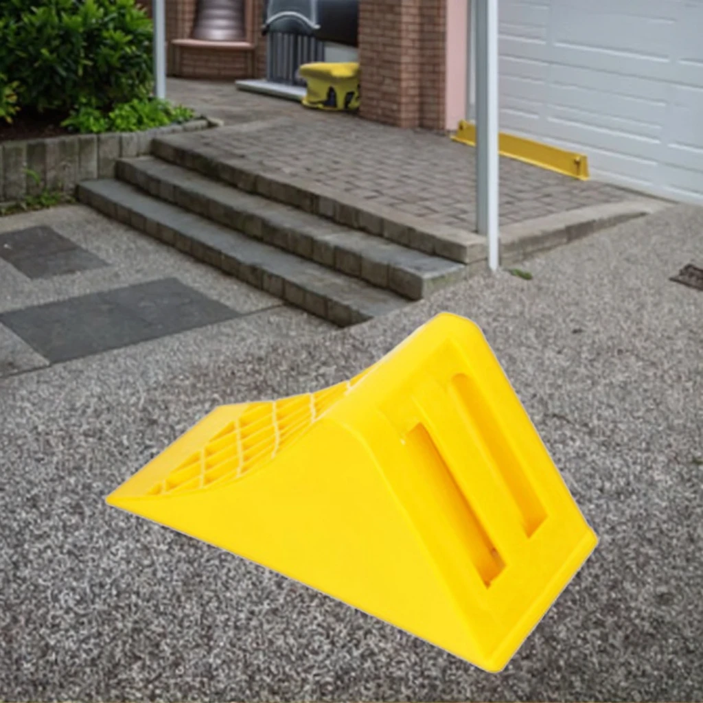 High Quality Durable Parking Safety Rubber Wheel Chock for Car Truck