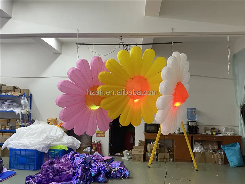 Colorful Daisy LED Inflatable Ceiling Flower for Shopping Mall Decoration
