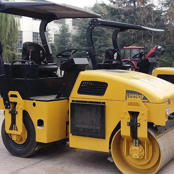 4-Тонный небольшой комбинированный однобарабанный дорожный каток Ltc204p для продажи