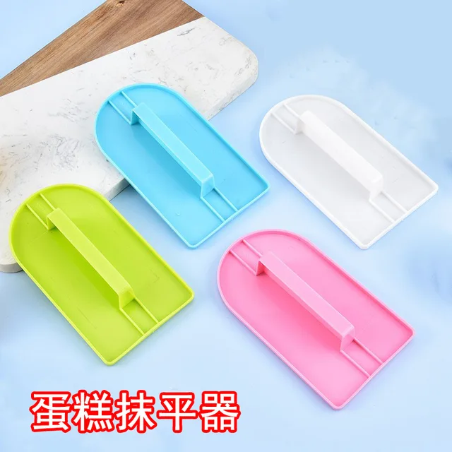 Plastic baking tools cream scraper with handle cake smoother surface cream flattener