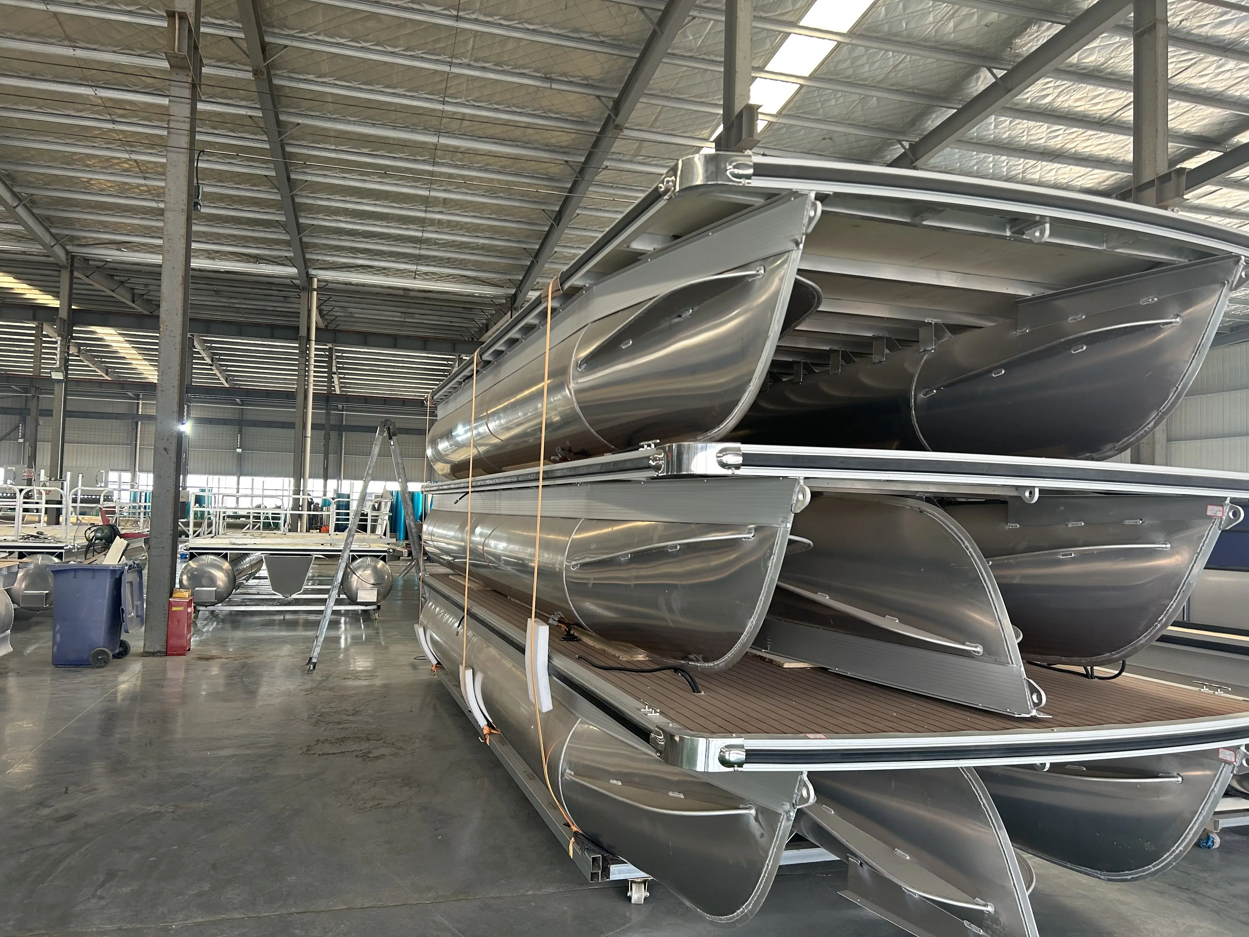 25 Inch Diameter Aluminum Pontoon Tube Logs With Deck Float Tube To