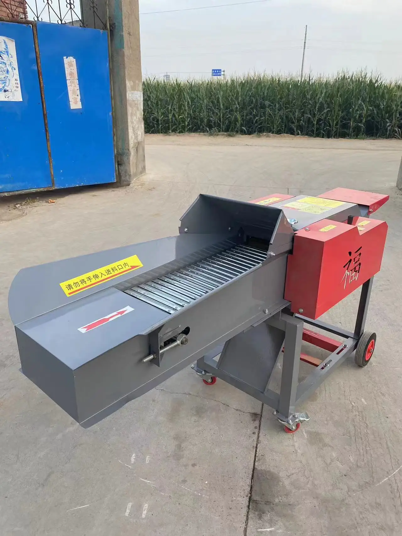 Multifunctional Low Cost Chaff Cutter Machine Automatic Chaff Cutter Feeding Animal With Hopper for Straw