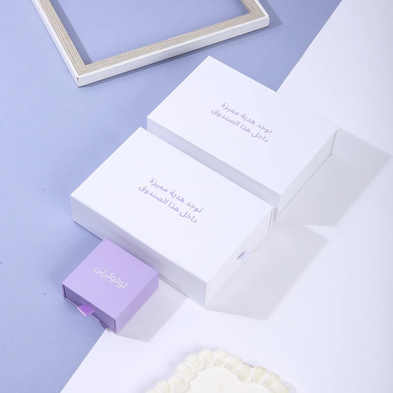 A1 Eco-Friendly Jewelry Box Packaging Buckle Closure Custom Size Shape Artpaper Cardboard Gift Box for Necklace Ring Earring factory
