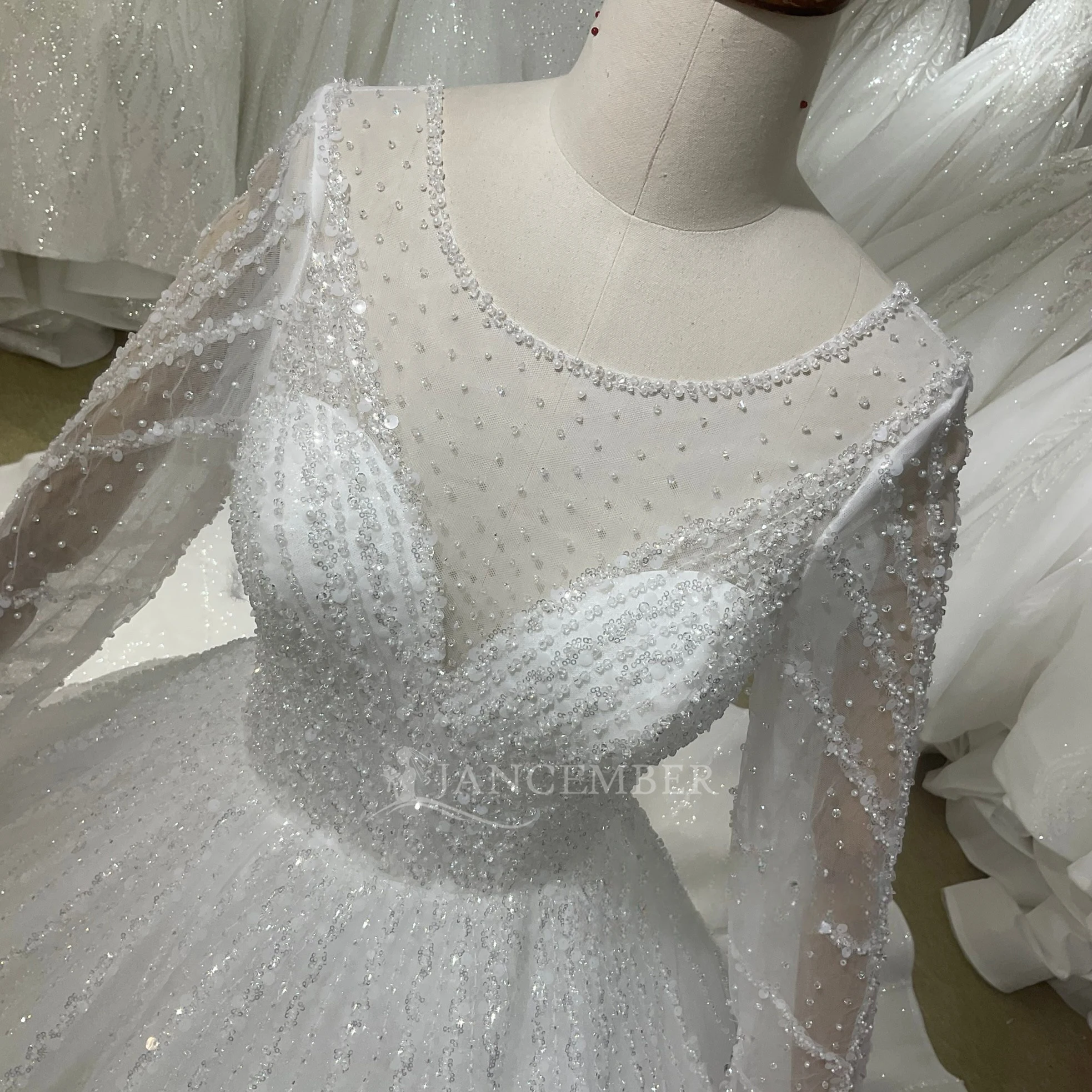 Luxury Crystal Wedding Dress Sheer Neck Plus Size Custom Made Princess  Wedding Gown Lsbh07