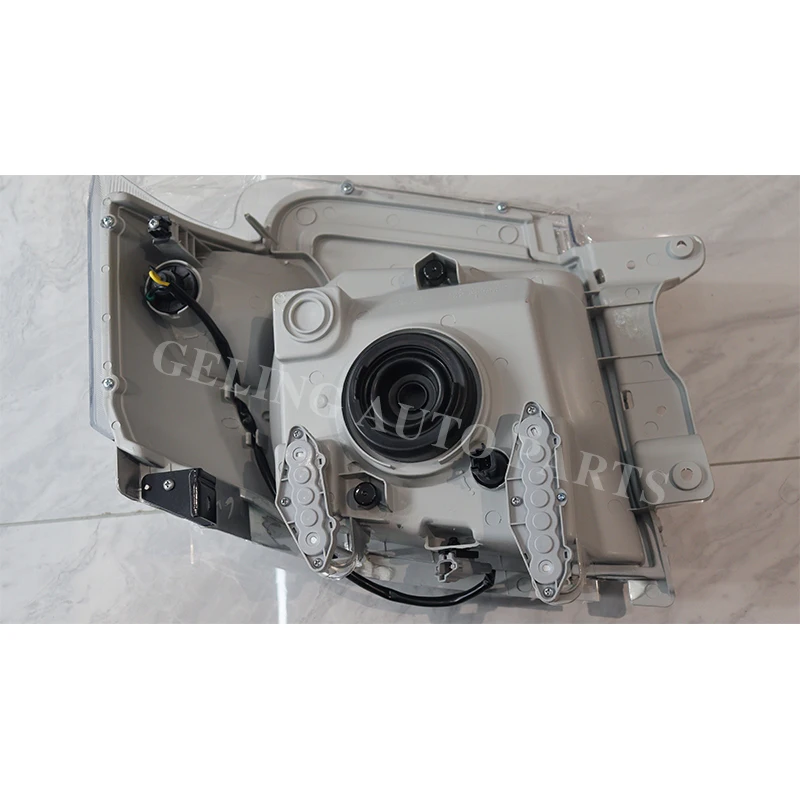 GELING Auto Part Body Kit Front Head Lamp Headlight Bumper Grille Mirror for Isuzu Travis Traviz Traga 2021 2022 2023 2024 Truck
