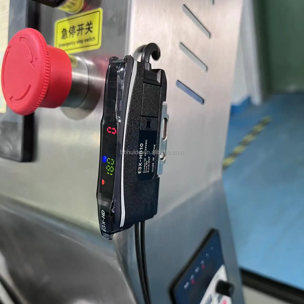 New Design Servo Motor Gear Pump Liquid Filling Machine Automatic