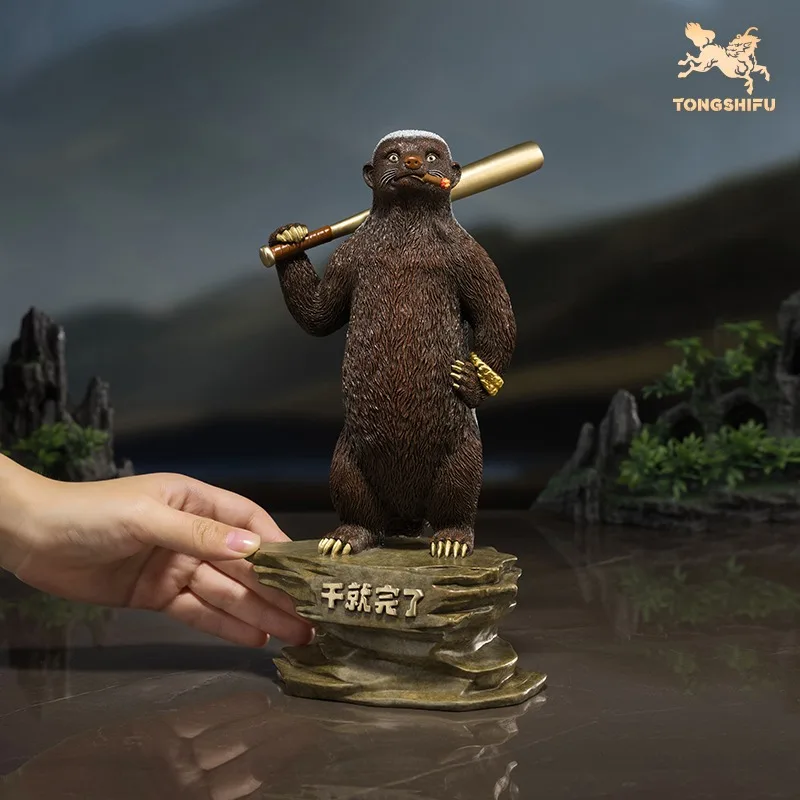 Alibaba.com: tongshifu Creative Ornament Brass Honey Badger Metal