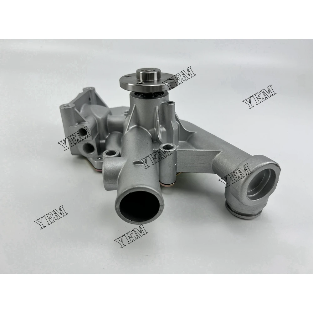 Excavator Engine Part 13Z Water Pump for Toyota 5