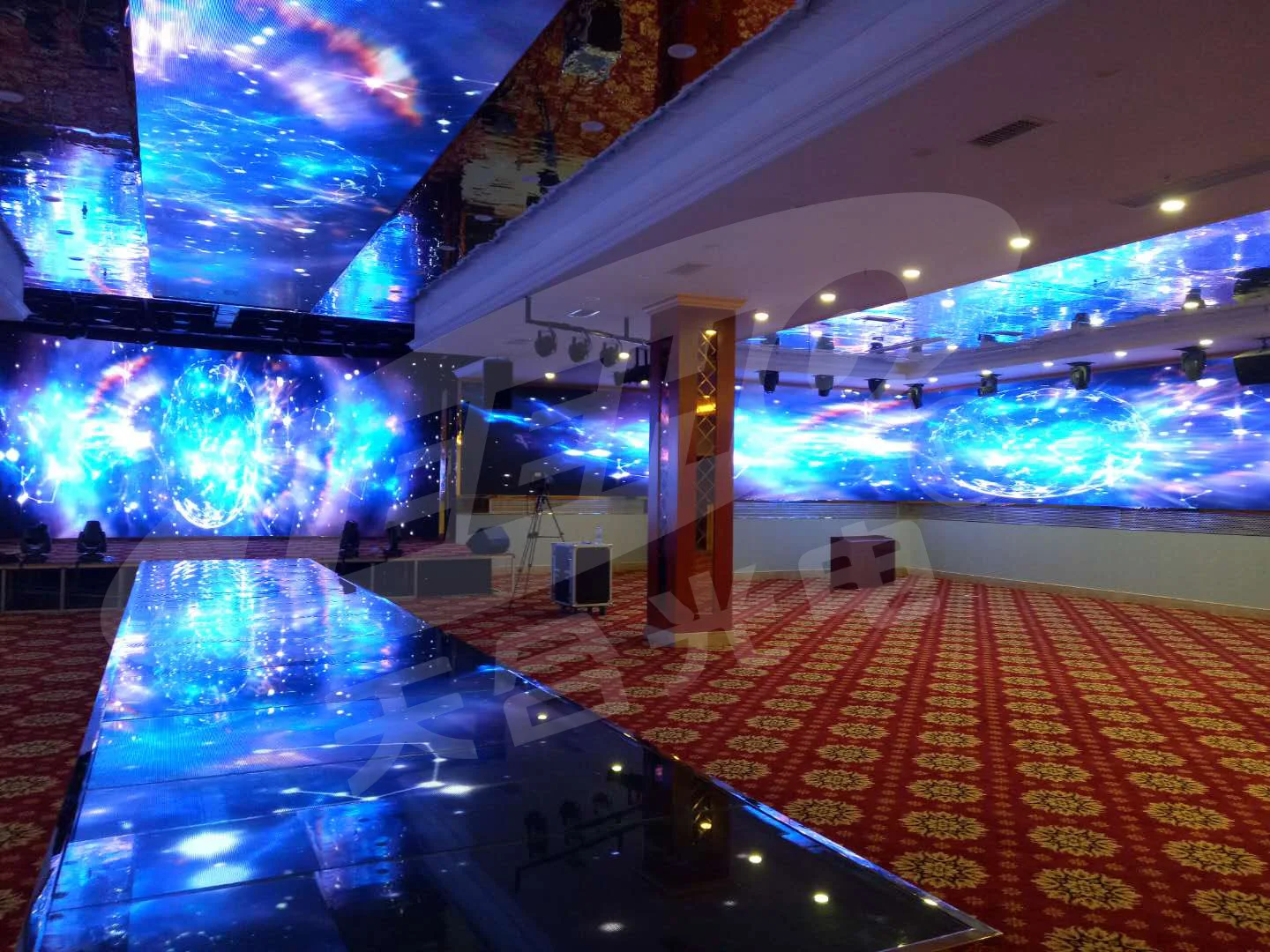 Frontage lighting Digital LCD Billboard SMD2121 P5 Full Color Acrylic Frame