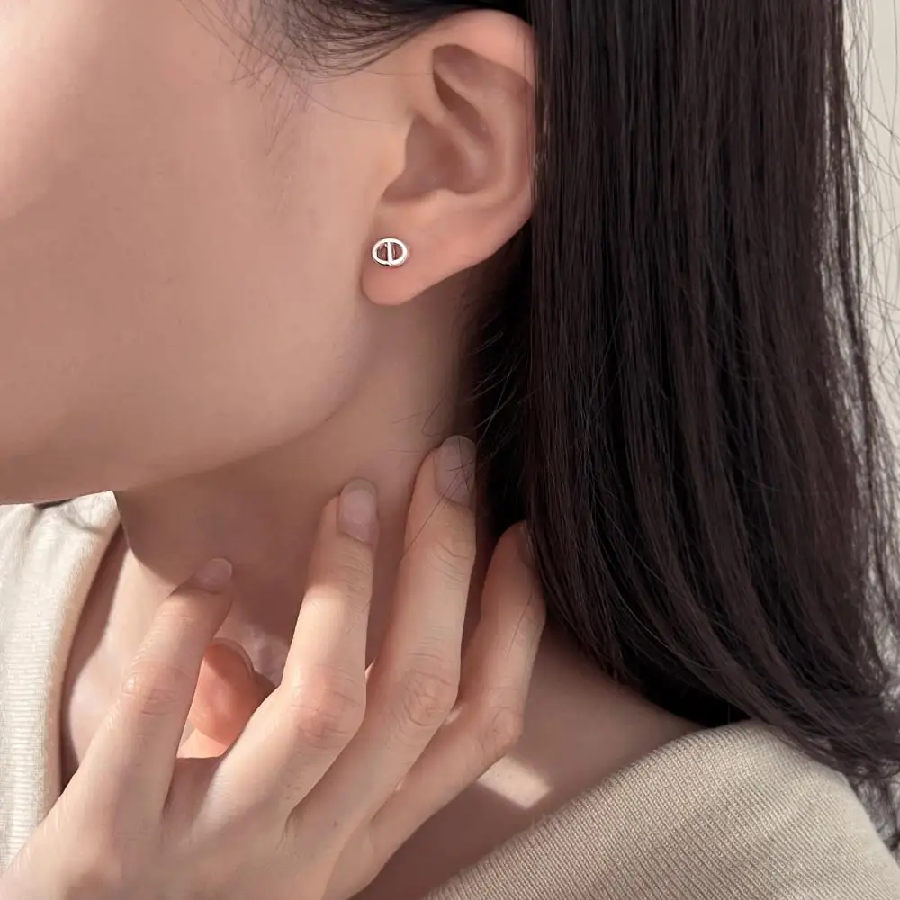 KAKODIY New Pig Nose Stud Earrings Fashion £925 Simple Stud Earrings Accessories Earrings detail 2
