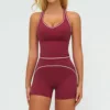 7028 Gilet et 7028 Short - Rouge Cerise