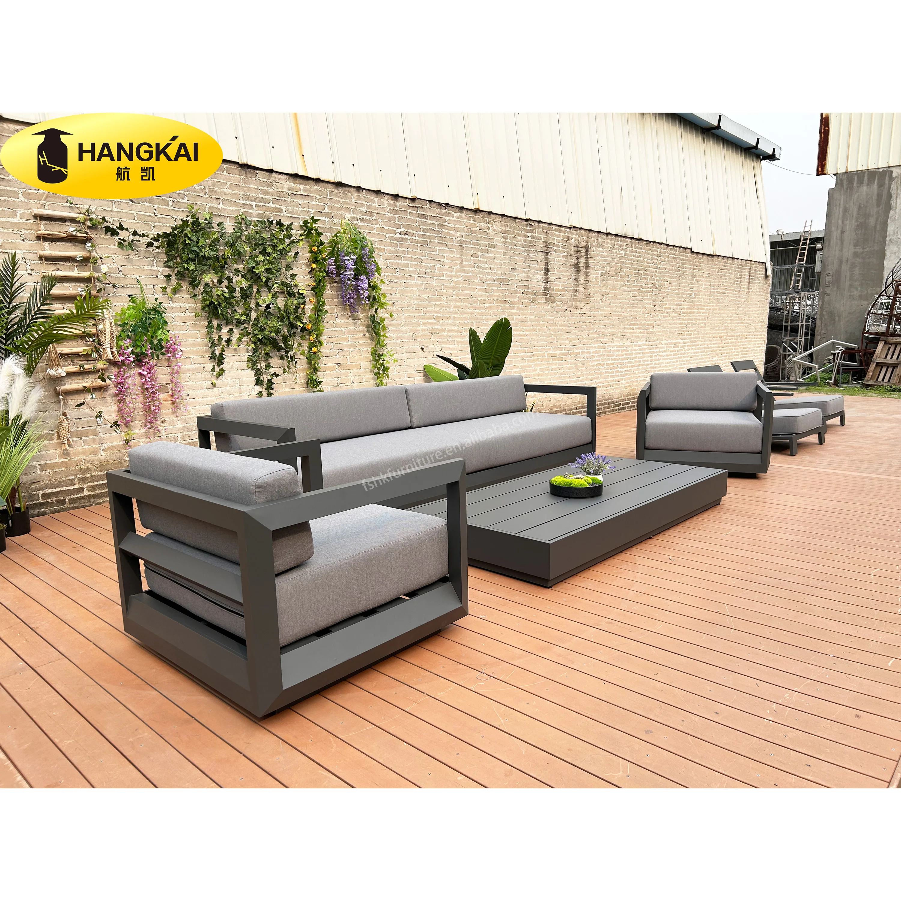 High End Outdoor Furniture Oem Aluminum Waterproof Patio Furniture Sofa