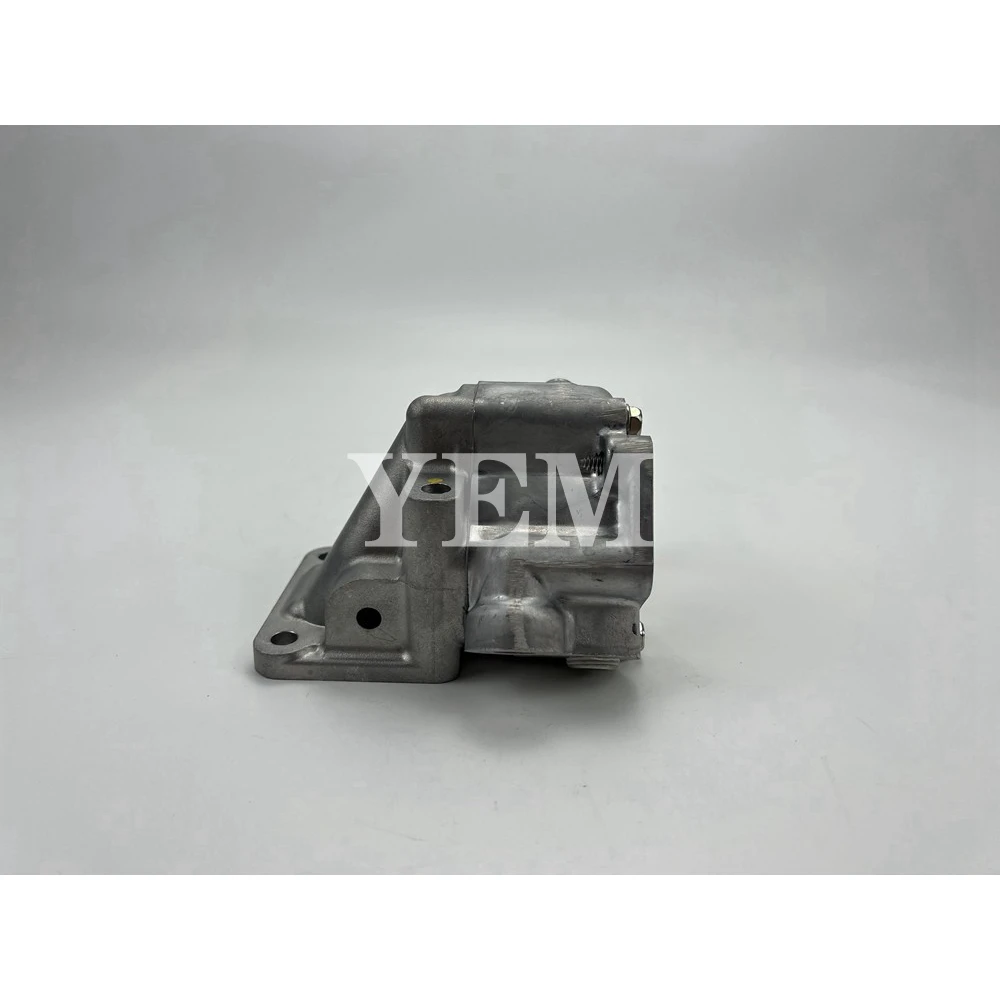 High Quality D1803 Water Flange 1G790-72704 Fit for Kubota D1803 Engine. 2