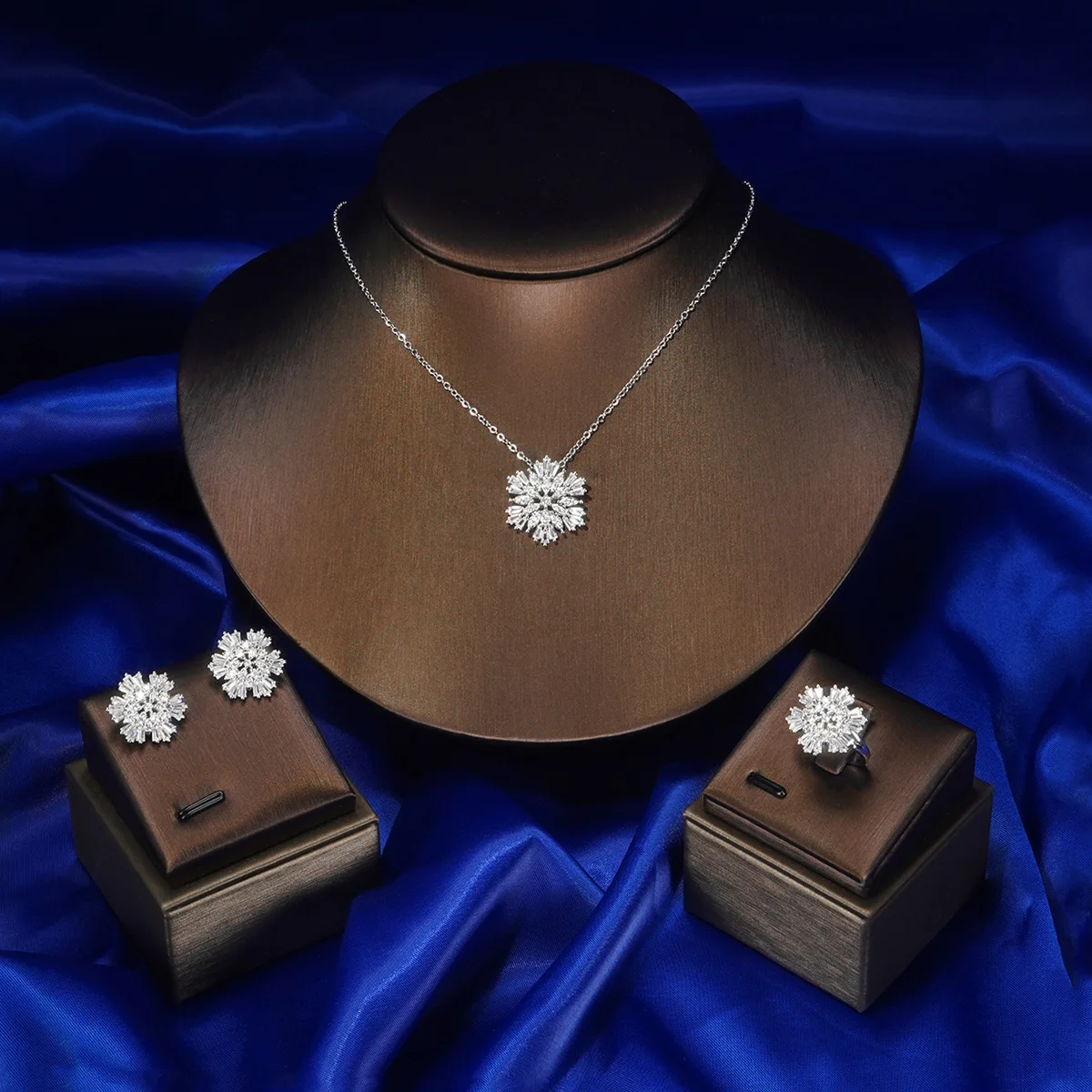 Minimalist Zircon Snow Flower Jewelry Set