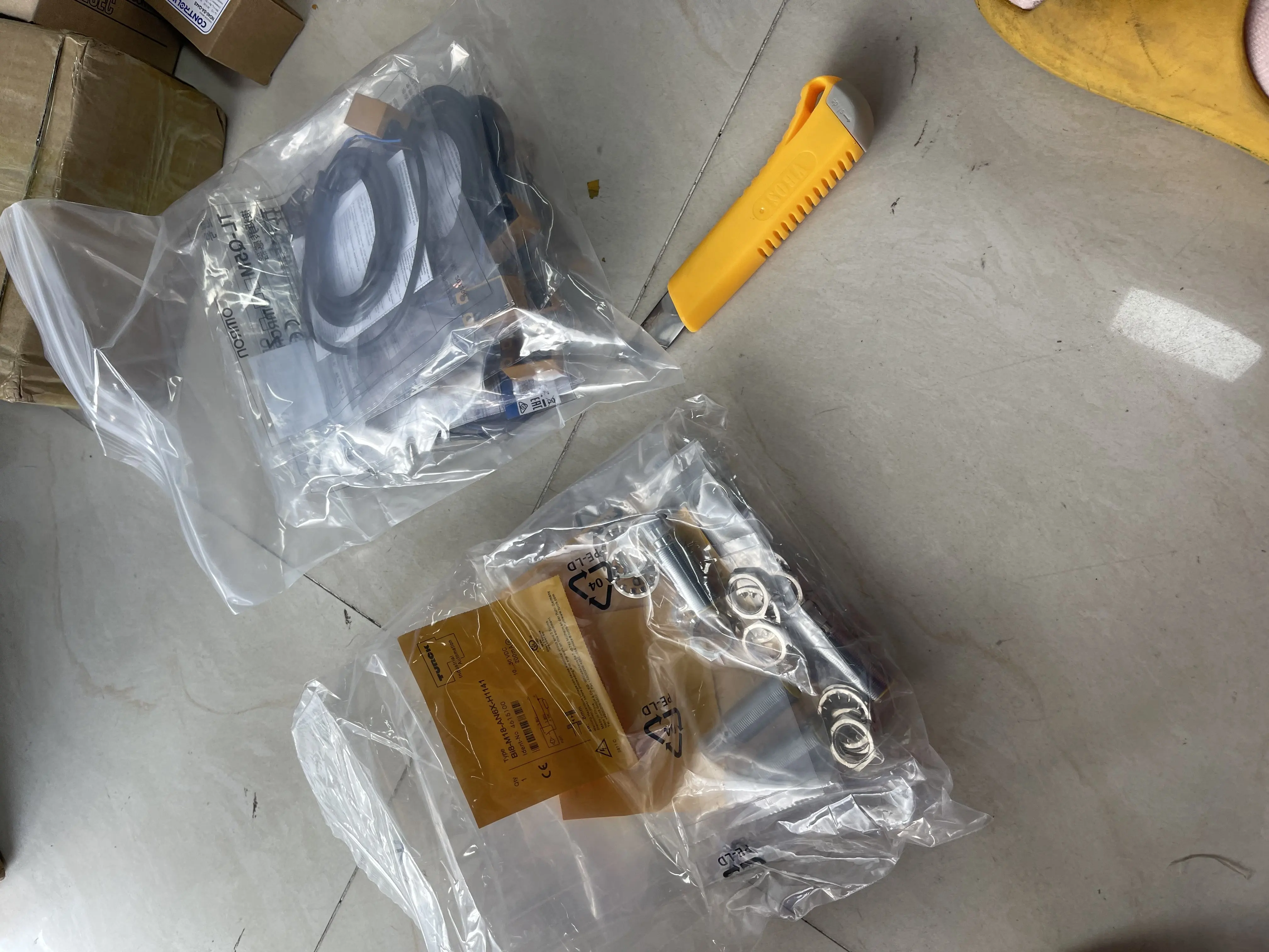 Turck Inductive Proximity Sensor Bi8-M18-AN6X-H1141 Turck Inductive Proximity Sensor Bi8-M18-AN6X-H1141