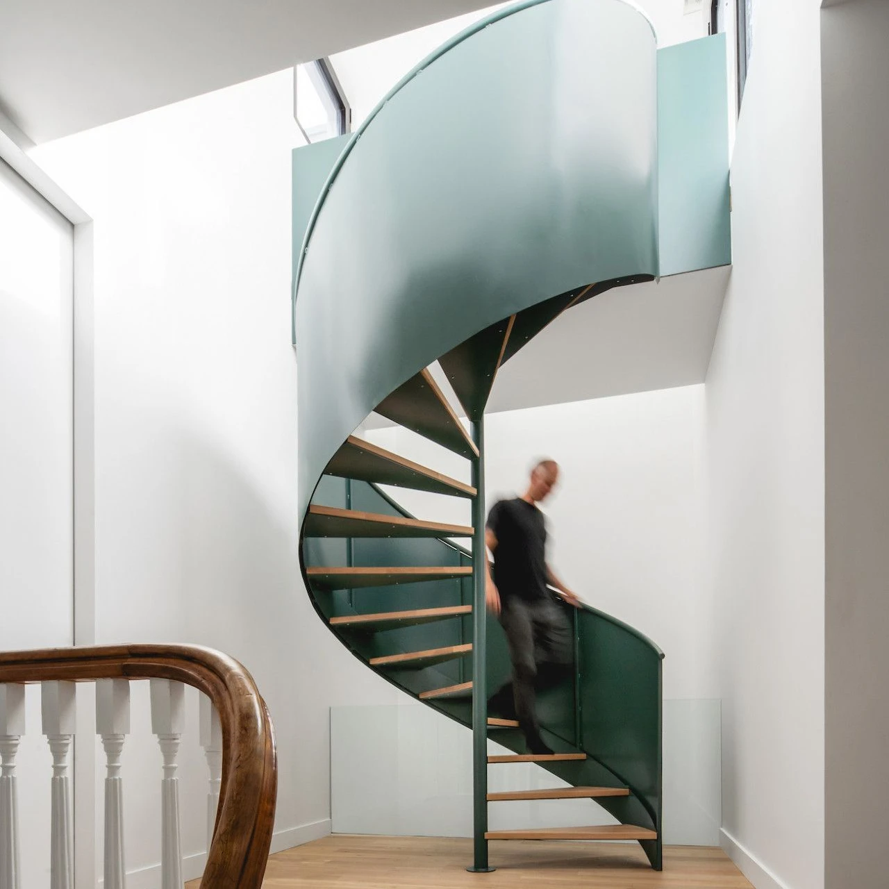 Modern design  Interior Metal Curved Stairs Small Space Glass Spiral Staircase.