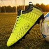Scarpe da calcio con tacchetti lunghi 1