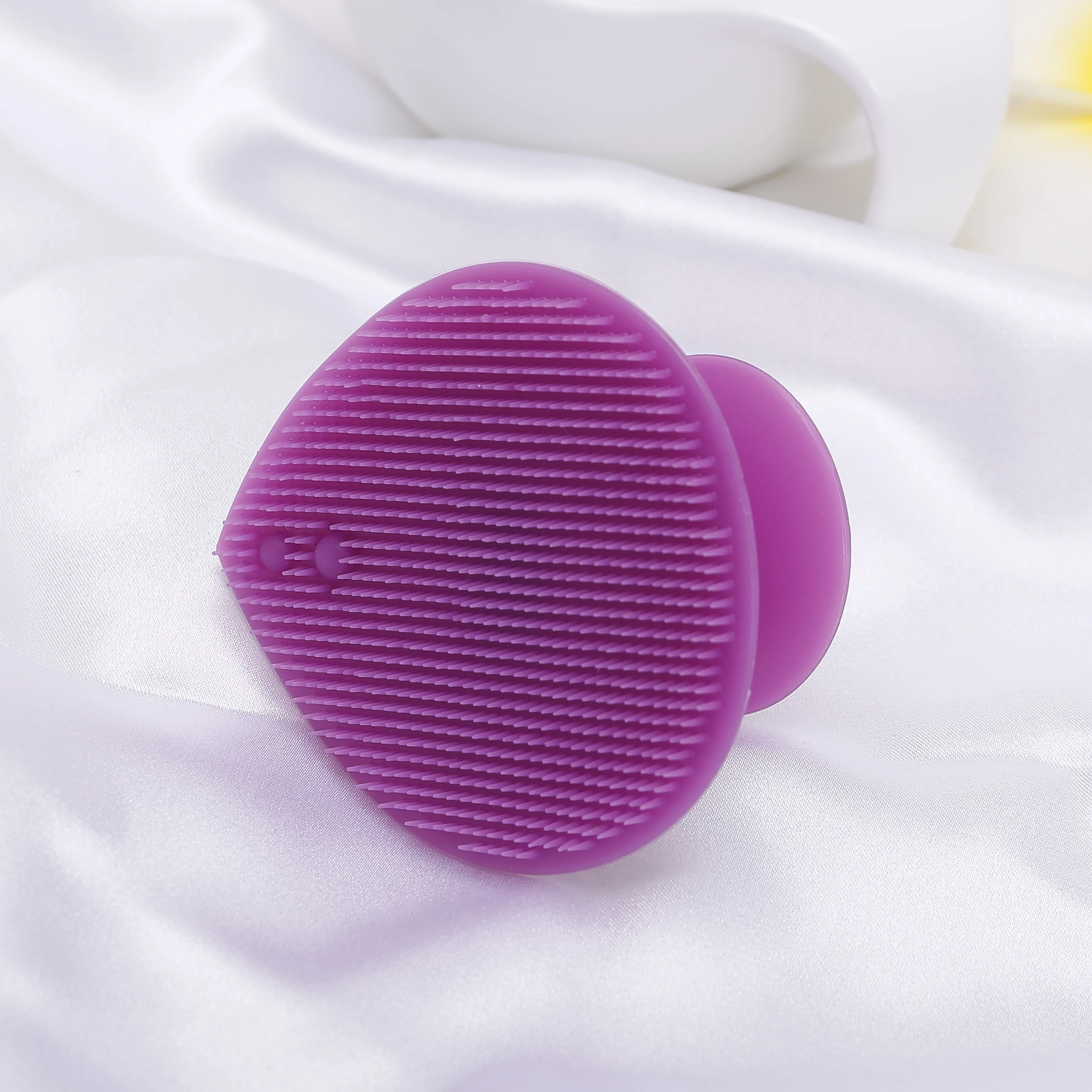 
Многофункциональный силиконовый скребок для чистки лица 