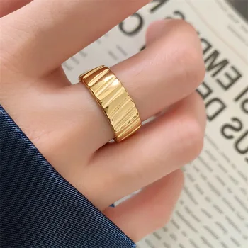 Fashion Minimalism 18k Gold Plated Stainless Steel Bold Chunky Fine Polished Wide Edge Couple Gold Jewelry Ring MK4002