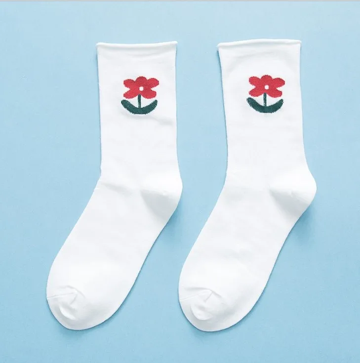 Hyuna Wind Edge Curl Flower Cute Socks for Women Streetwear Skate Harajuku Kawaii  Sport Casual Socks Wholesale Factory