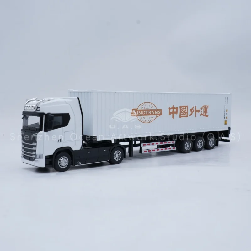 This exquisite SINOTRANS truck model is custom made with premium alloy material. Fine simulation details, perfect as industrial display model, corporate gift and collection piece. We support logo & color customization for bulk orders.Amber@vesselmodel.com Tel: +86 18038048785