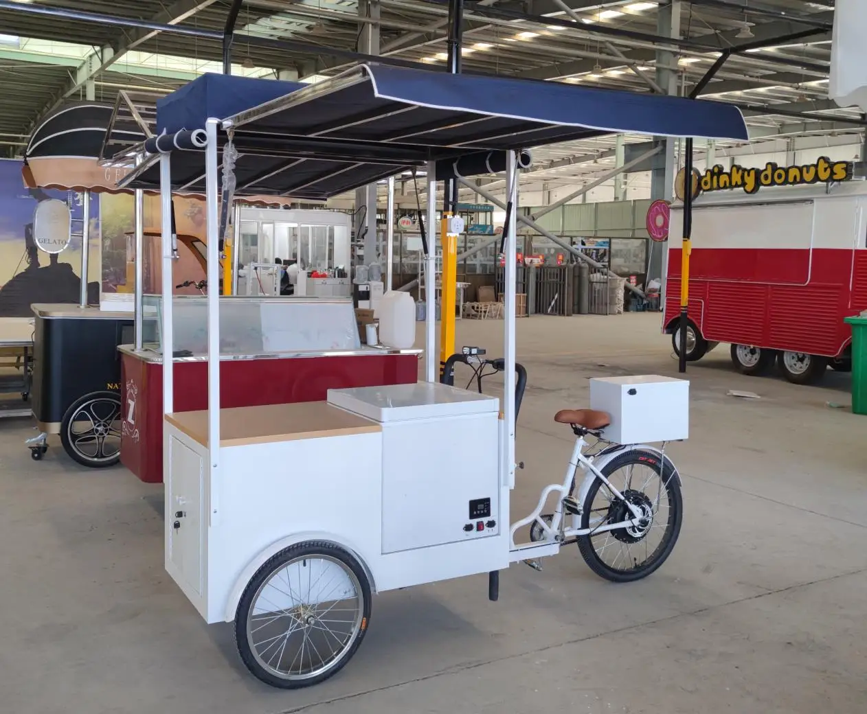 Street Electric Mini Food Cart - High Performance & Easy Operation