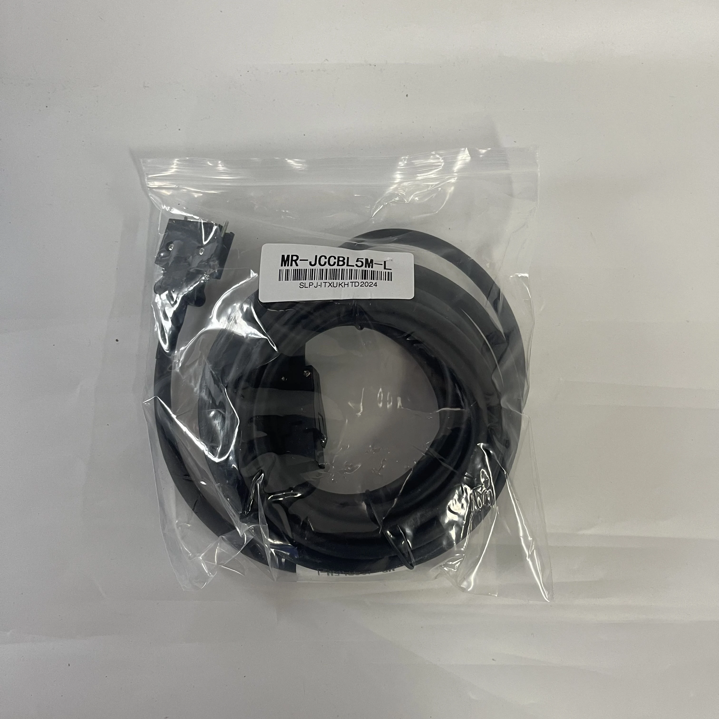 MITSUBISHI Servo Motor Power Cable MR-JCCBL5M-L MITSUBISHI Servo Motor Power Cable MR-JCCBL5M-L