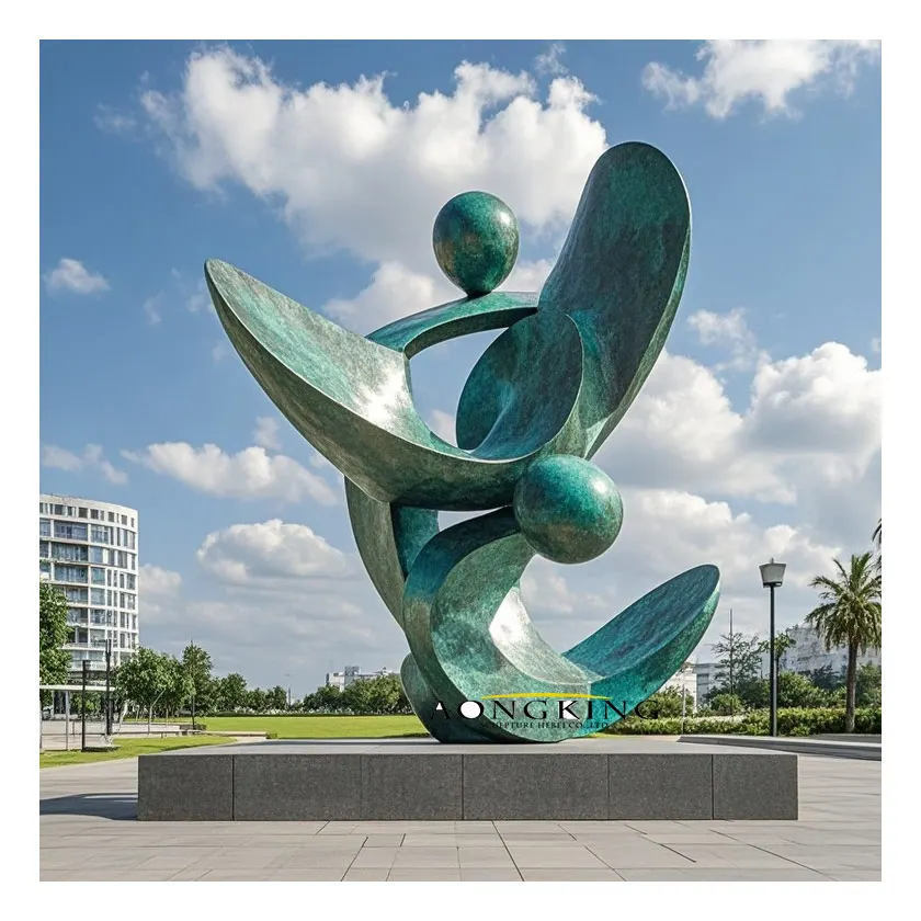 メランコリー像をフィーチャーした有名なブロンズ抽象フィギュア