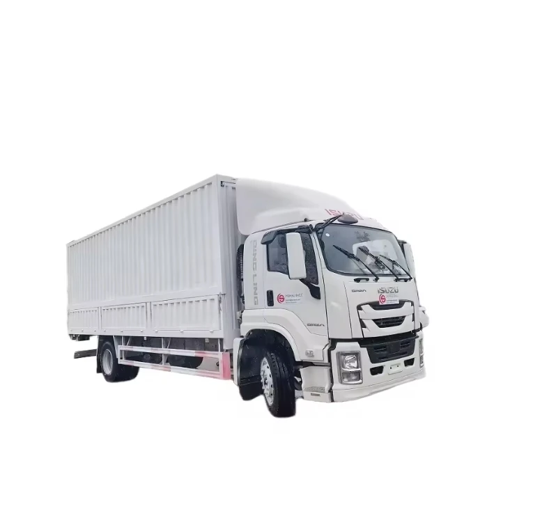 Isuzu GIGA 4x2 10tons Payload Wing Van Cargo Truck for Goods Transportation Factory Price