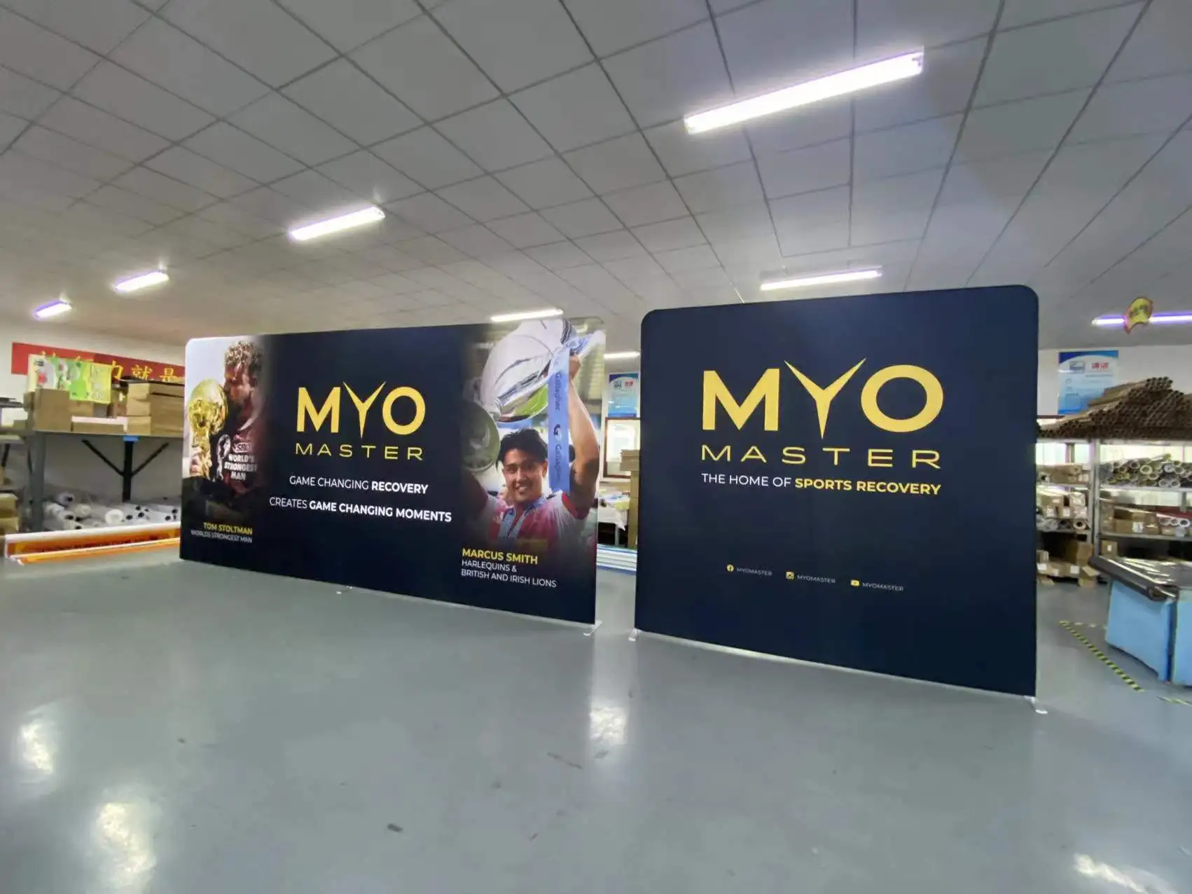 Custom Color Large Size Digital Print Media Banner Stand for Outdoor Events Show and Display