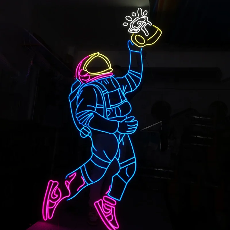 Индивидуальный цельный наружный водонепроницаемый астронавт пыленепроницаемый светодиодный неоновый знак для наружного украшения