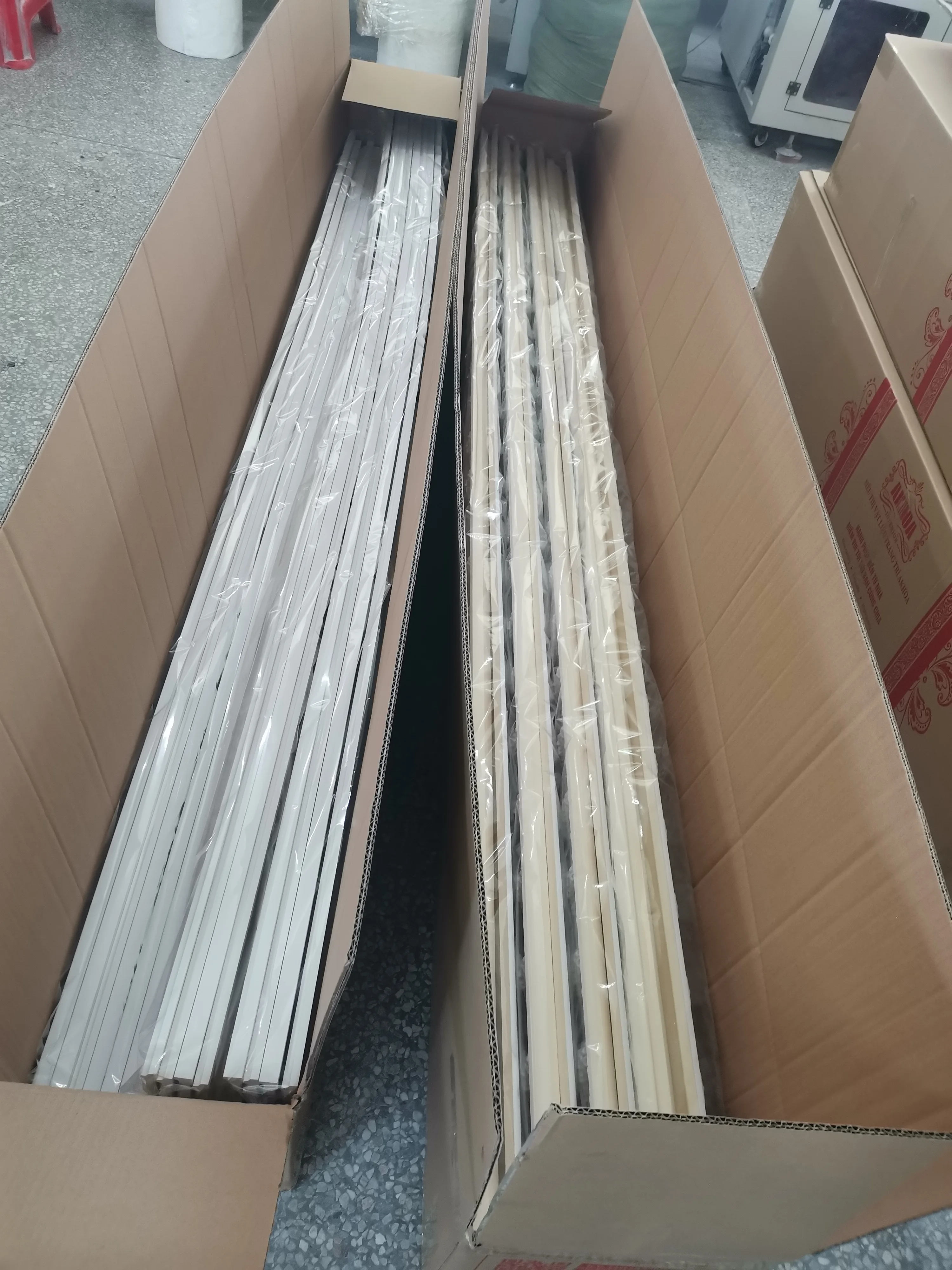 36 Mètres De Moulure PU Pour Plafond – LGZ-13 – Blanc – Creativa – Décor Art Déco