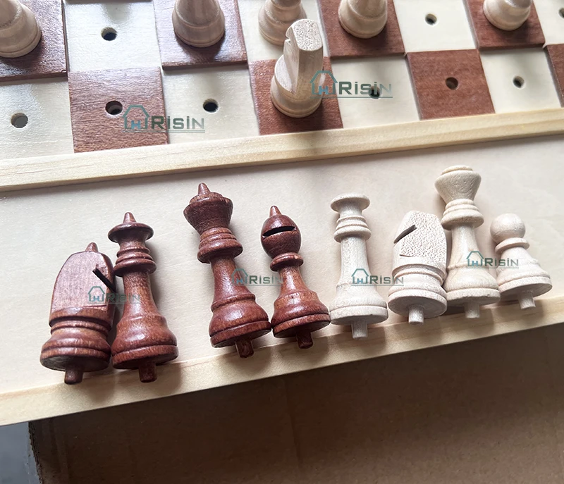 Jeu d'échecs en bois pour les aveugles_voghion.com