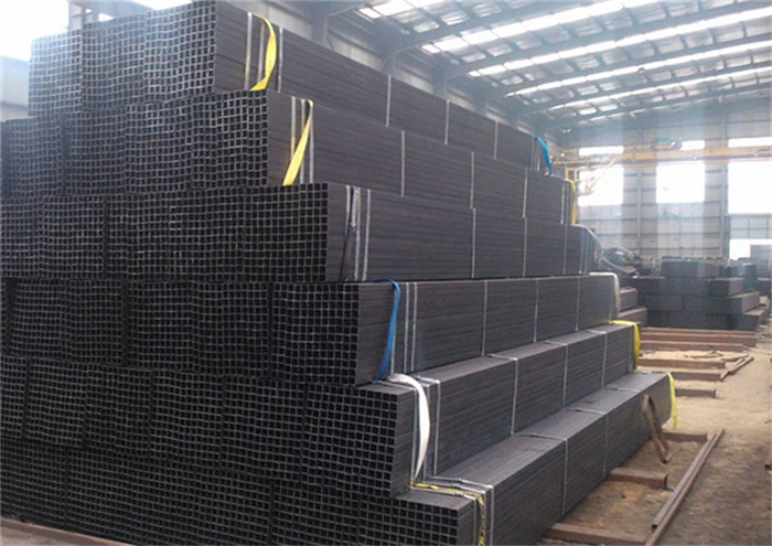 Structural square Tube HR Black Rectangular Tube 40 X 20 X 1.2 MM
